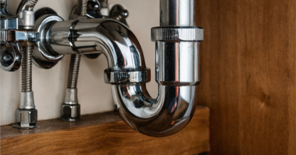 What to Do Right Now If a Pipe Bursts in Portland This December